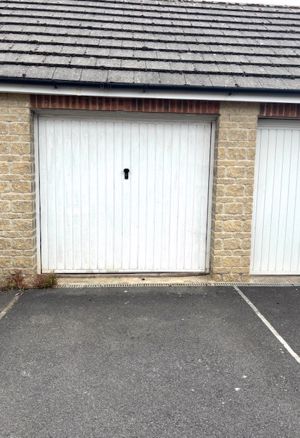 garage- click for photo gallery